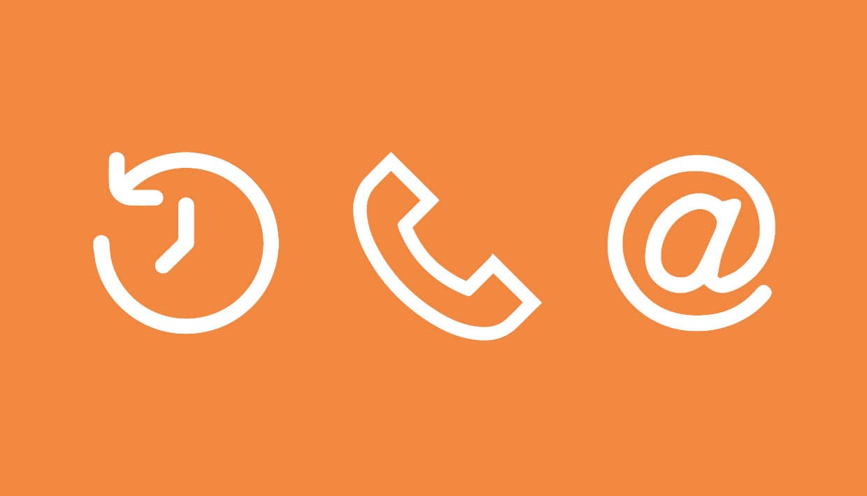 Tre ikoner som föreställer en klocka, en telefon och ett snabe-a. 